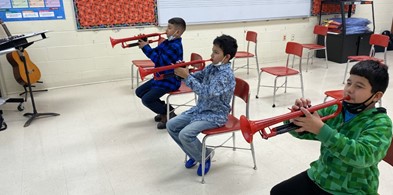 mariachi being taught in school